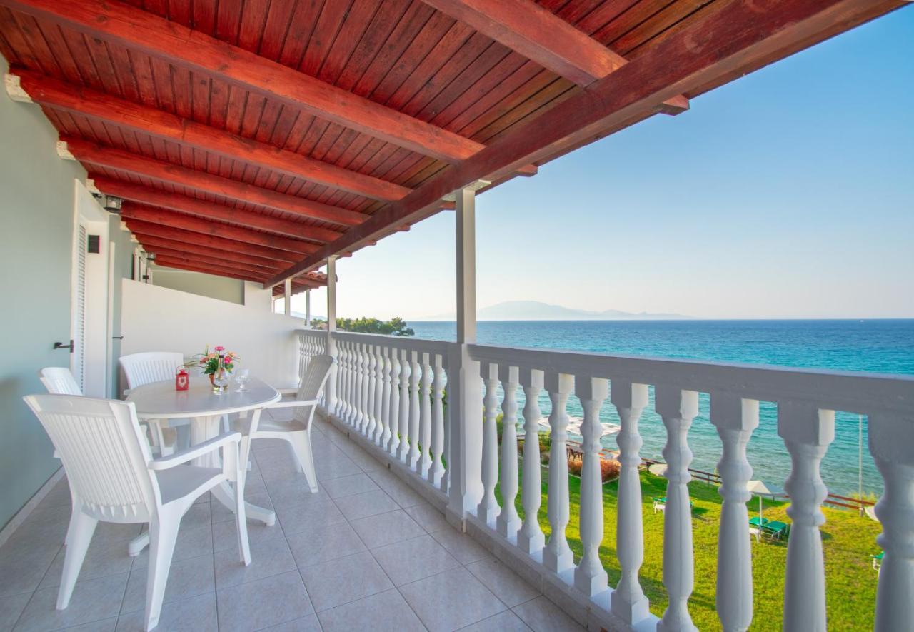 Baywatch Apartments On The Beach By "Elite" Amoudi Exterior foto