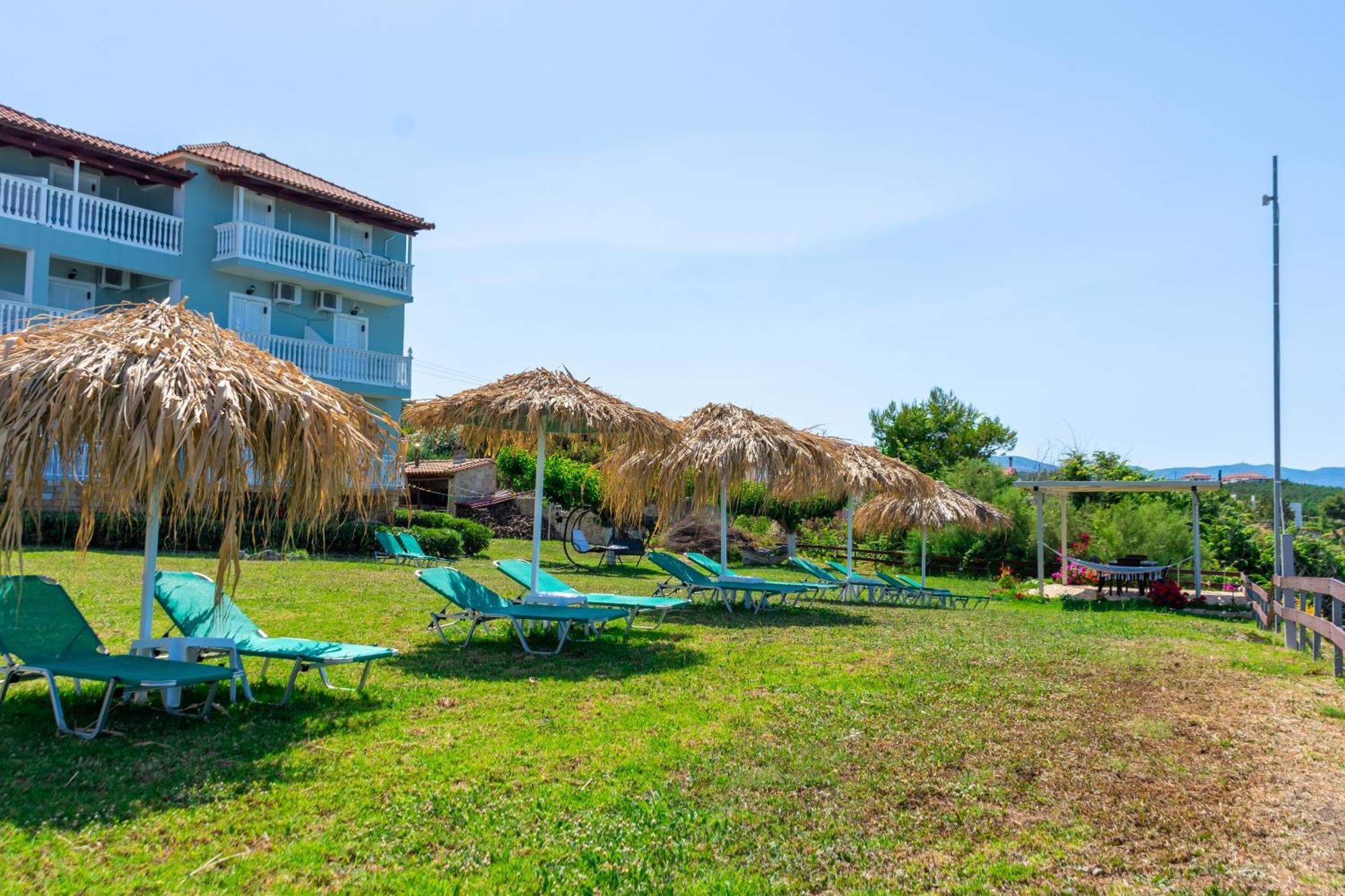 Baywatch Apartments On The Beach By "Elite" Amoudi Exterior foto