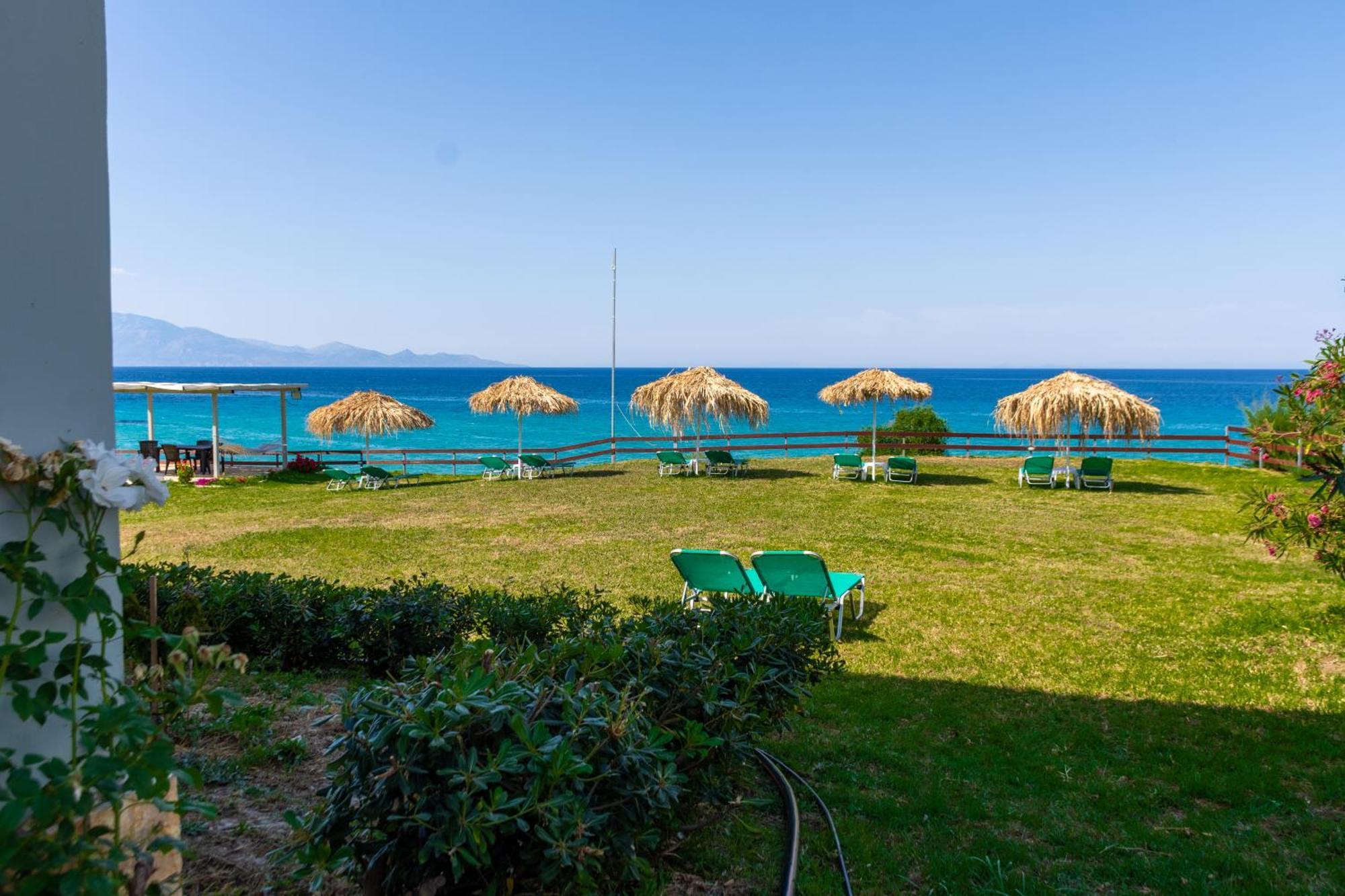 Baywatch Apartments On The Beach By "Elite" Amoudi Exterior foto